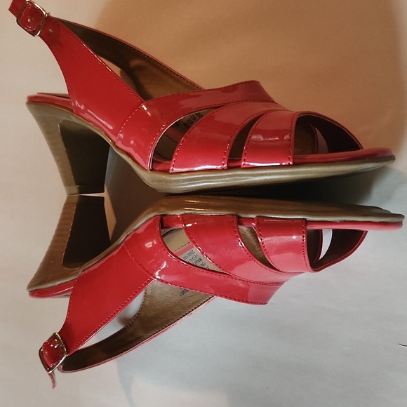 Solos by Softspots Red Heels - Picture 10 of 12